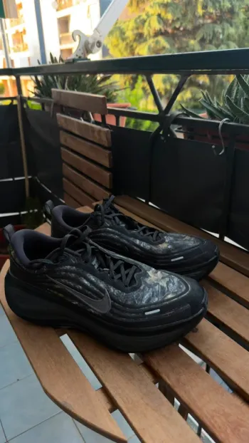 Used Nike Vomero Plus Running Shoes