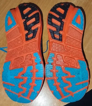 Hoka Running Shoes bike usato — immagine 4 di 4