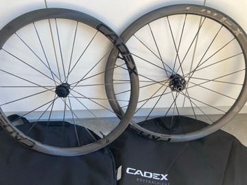 Gebrauchtes Cadex 36 Disc Tubeless Wheelset Wheels