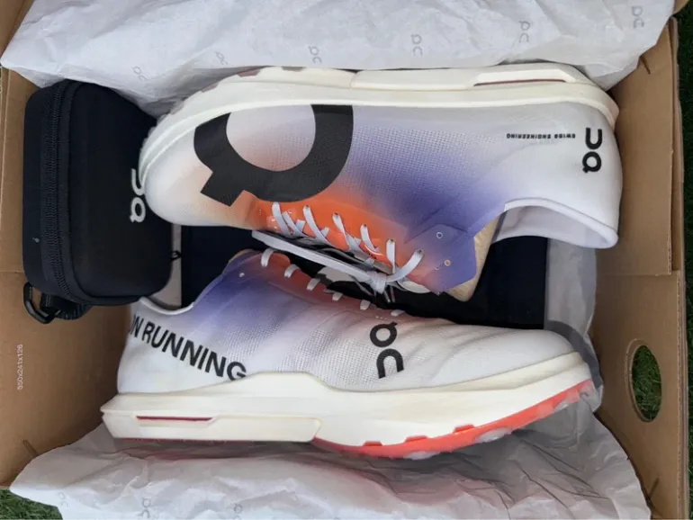 On Running Cloudboom Strike bike usato — immagine 7 di 8