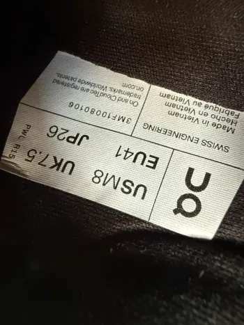 100% ON Running Shoes bike usato — immagine 7 di 7