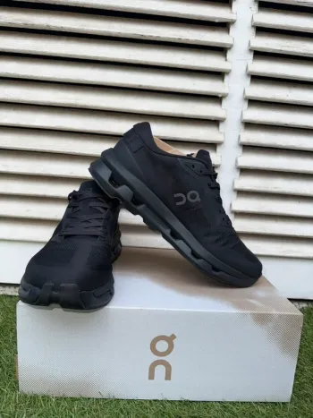 100% ON Running Shoes bike usato — immagine 2 di 7