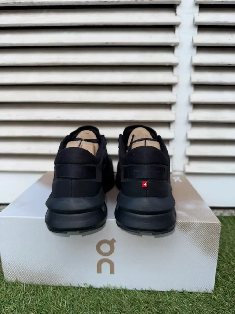 100% ON Running Shoes bike usato — immagine 5 di 7