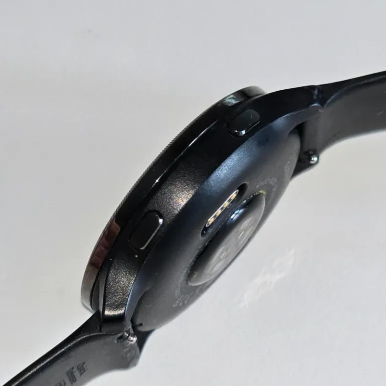 Used Garmin Venu 2 bike — image 4 of 11