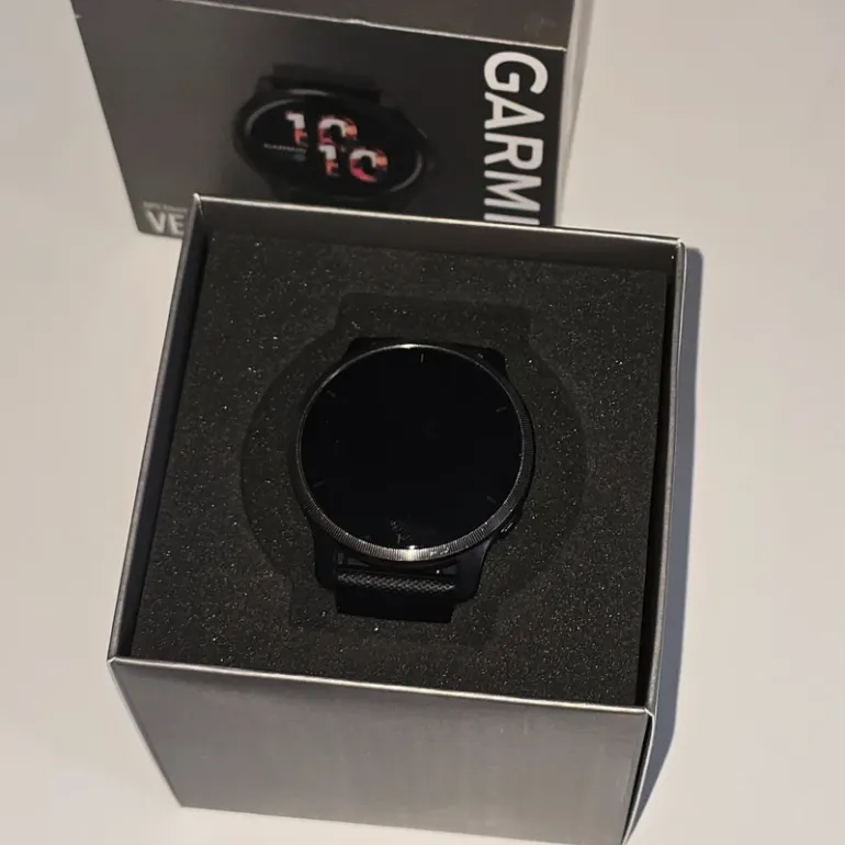 Used Garmin Venu 2 bike — image 2 of 11