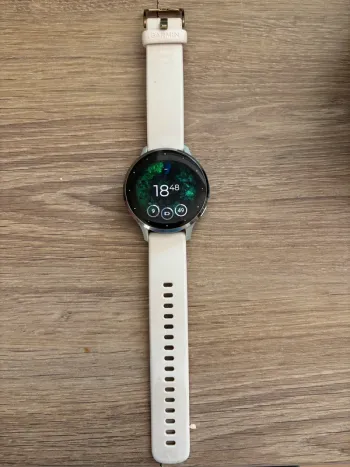 Used Garmin Venu 3S Electronics