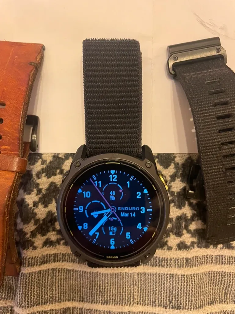 Garmin Enduro 3 Sapphire Solar Titanium bike de segunda mano — imagen 2 de 4
