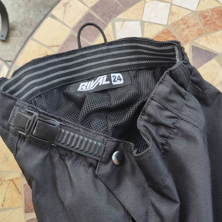 Brugt raven DH/Cross Pants 2024 bike — billede 2 af 2