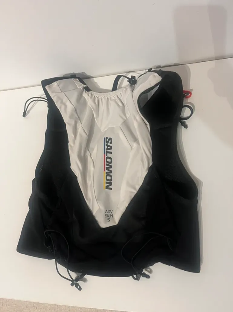 Used Salomon adv skin 5 race flag bike — image 2 of 2