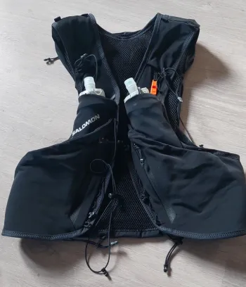 Used Salomon ADV Skin 12 Set Running Accessories