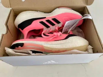 Used Adidas Ultraboost 22 bike — image 3 of 3