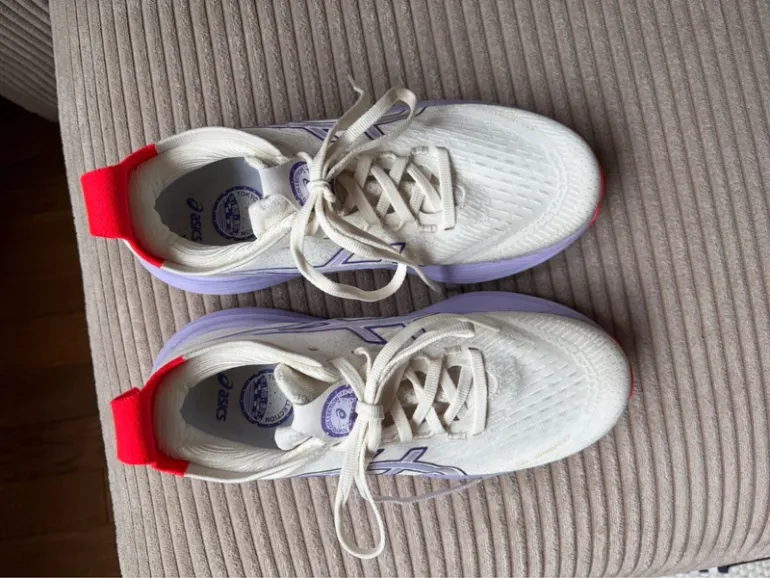 Used Asics Gel Nimbus bike — image 2 of 6