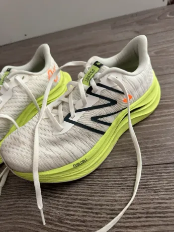 Used New Balance Hardloopschoenen bike — image 2 of 4