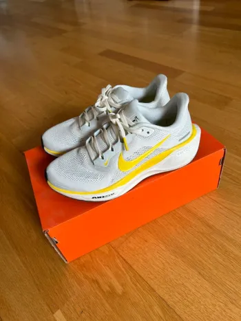 Gebrauchtes Nike Air Zoom Running Shoes