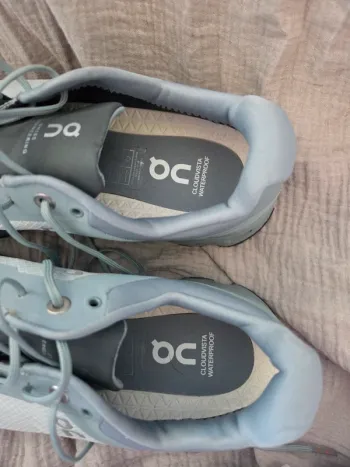 Used On Running Cloudvista Waterproof bike — image 4 of 4