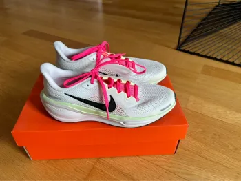 Gebrauchtes Nike Air Zoom Running Shoes