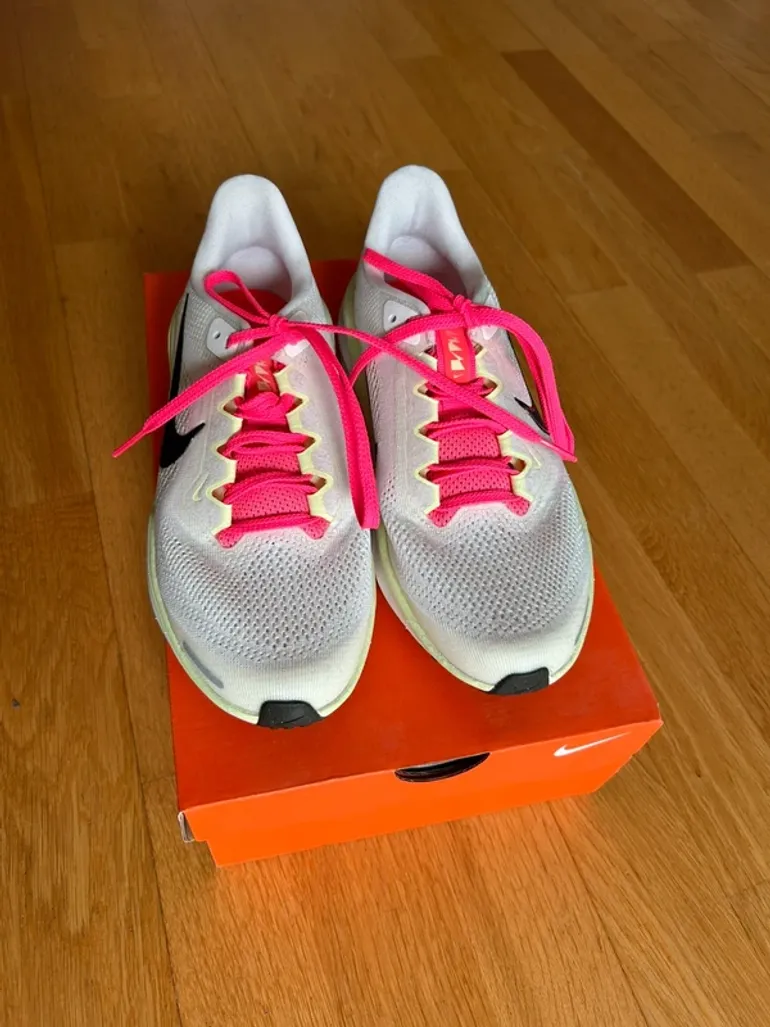 Gebrauchtes Nike Air Zoom bike — Bild 2 von 2