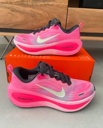 Gebrauchtes Nike Vomero Plus Running Shoes