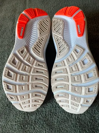 Used Brooks Ghost 17 bike — image 3 of 11