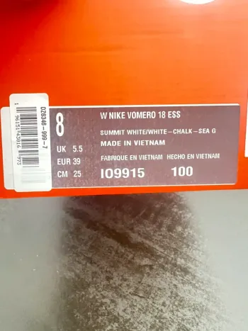 Used Nike Vomero 18 bike — image 13 of 13