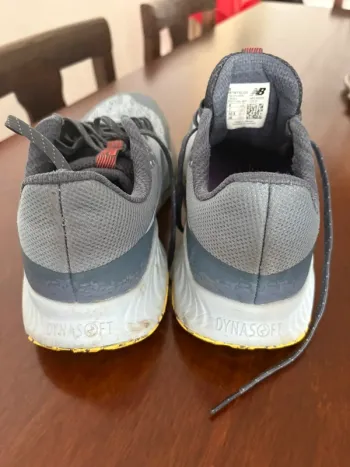 Used New Balance Fresh Foam X Trail More v5 bike — image 4 of 5