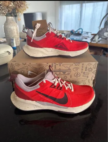 Used Nike Trail 2 Running Shoes