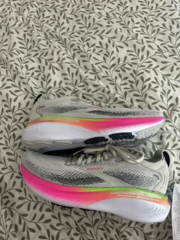 Brooks Running Shoes bike usato — immagine 9 di 9