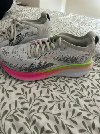 Brooks Running Shoes Running Shoes usato