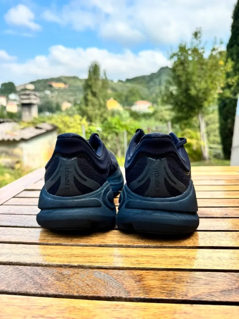 Hoka Bondi 9 bike d'occasion — image 4 sur 7