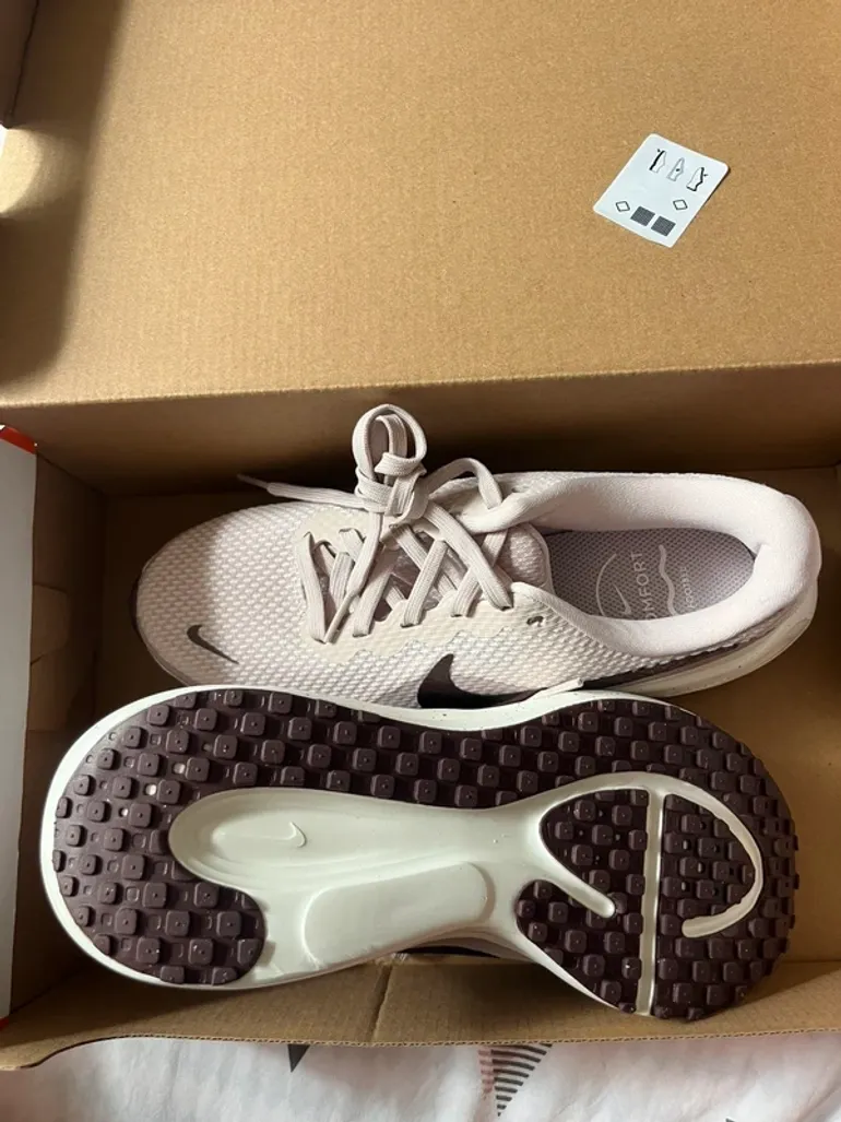 Brugt Nike Revolution 8 SE bike — billede 4 af 6