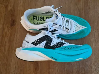 Brugt New Balance FuelCell SuperComp Pacer Running Shoes