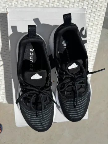 Brugt Adidas Swift Run J bike — billede 4 af 7