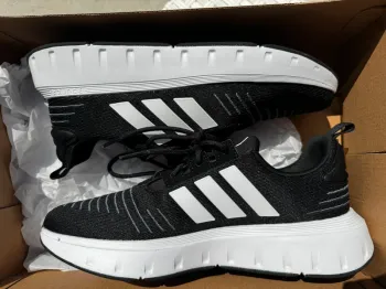 Brugt Adidas Swift Run J bike — billede 7 af 7