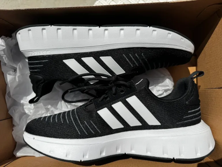 Brugt Adidas Swift Run J bike — billede 7 af 7