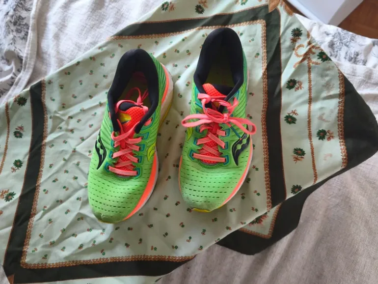 Gebrauchtes Saucony PWR Run Guide 13 bike — Bild 2 von 6