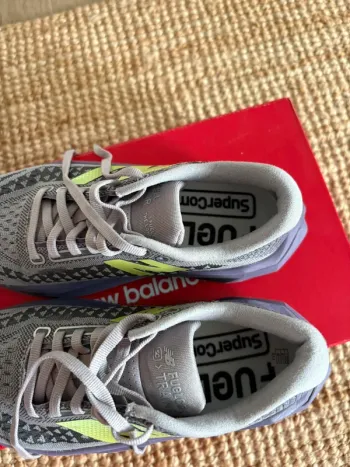 New Balance Running Shoes bike de segunda mano — imagen 4 de 7