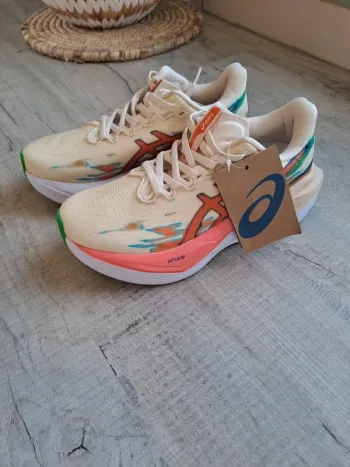 Brugt Asics Superblast 3 Running Shoes