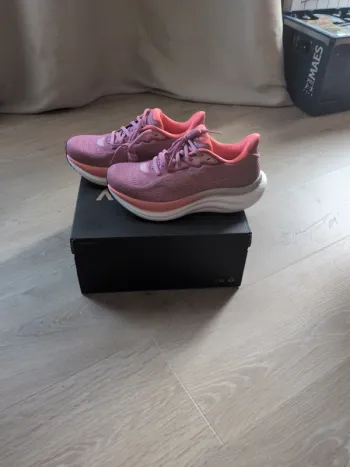 Używany Saucony Triumph 23 Running Shoes
