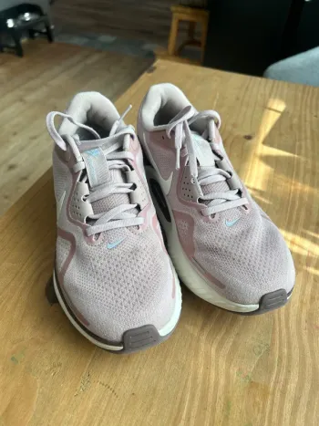 Używany Nike Structure 26 Running Shoes