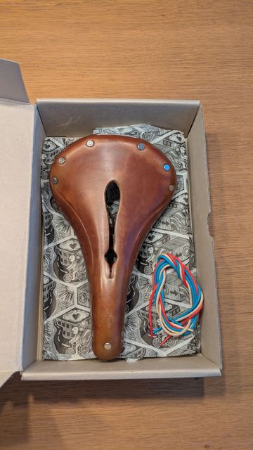 Used Brooks Selle bike — image 1 of 4