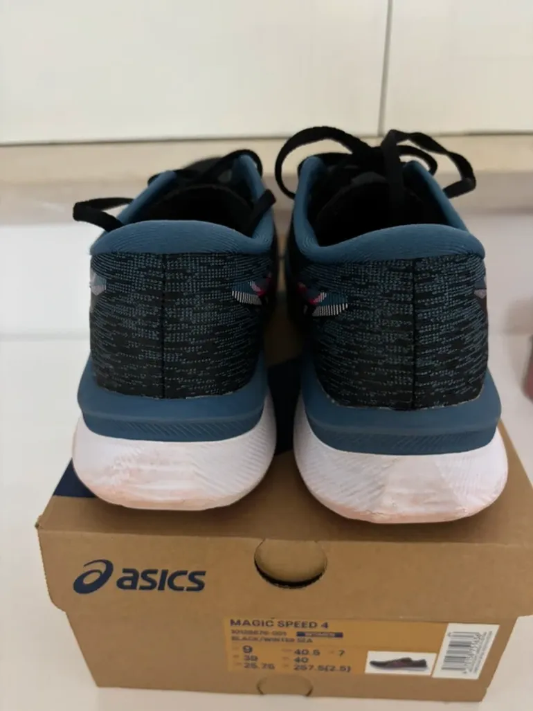 Używany Asics Magic Speed 4 bike — zdjęcie 9 z 10
