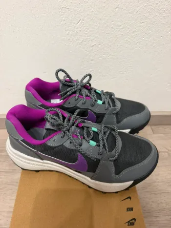 Używany Nike Sneaker Running Shoes