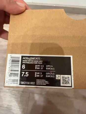 Nike Sneaker bike usato — immagine 8 di 8