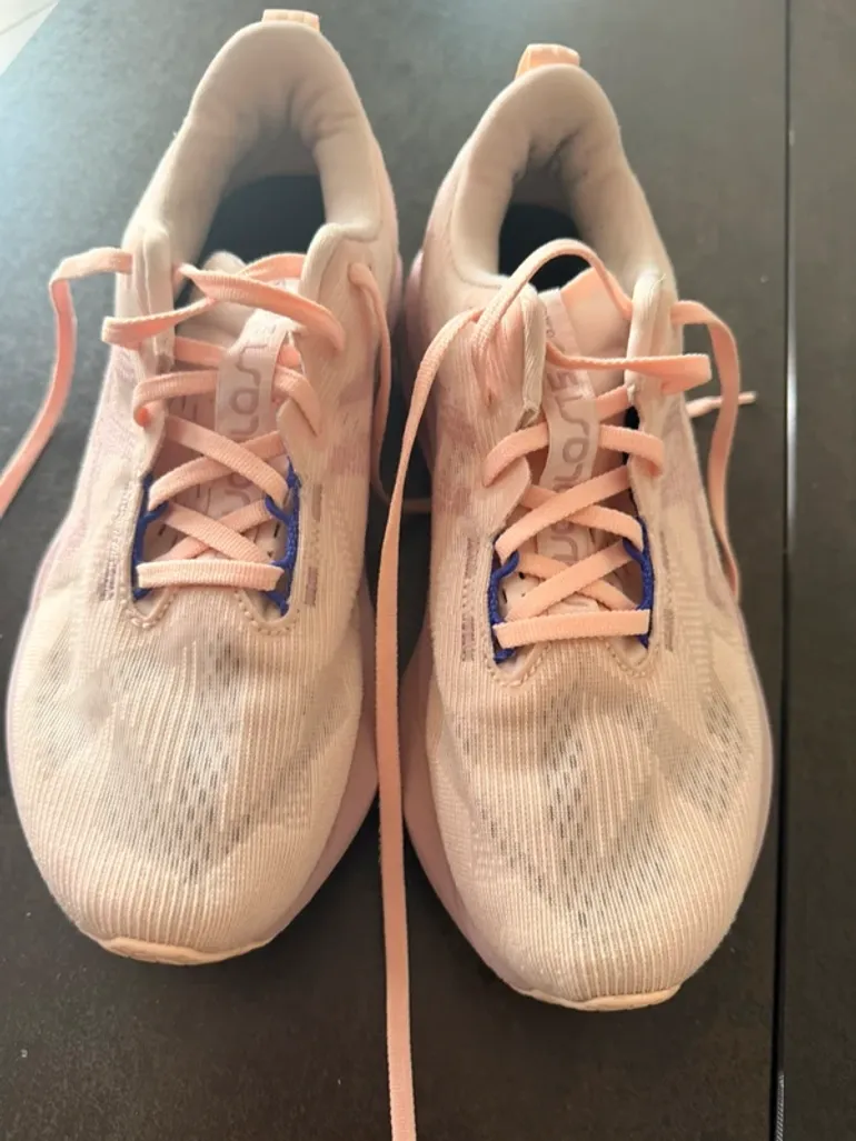Asics Novablast 5 bike usato — immagine 2 di 3