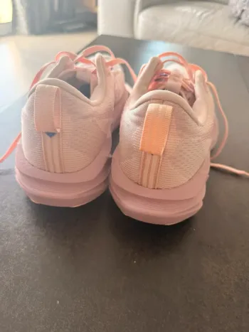Asics Novablast 5 bike usato — immagine 3 di 3