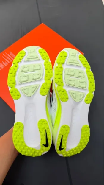 Gebrauchtes Nike Vomero 18 bike — Bild 2 von 5