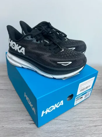 Used Hoka Clifton 9 Running Shoes
