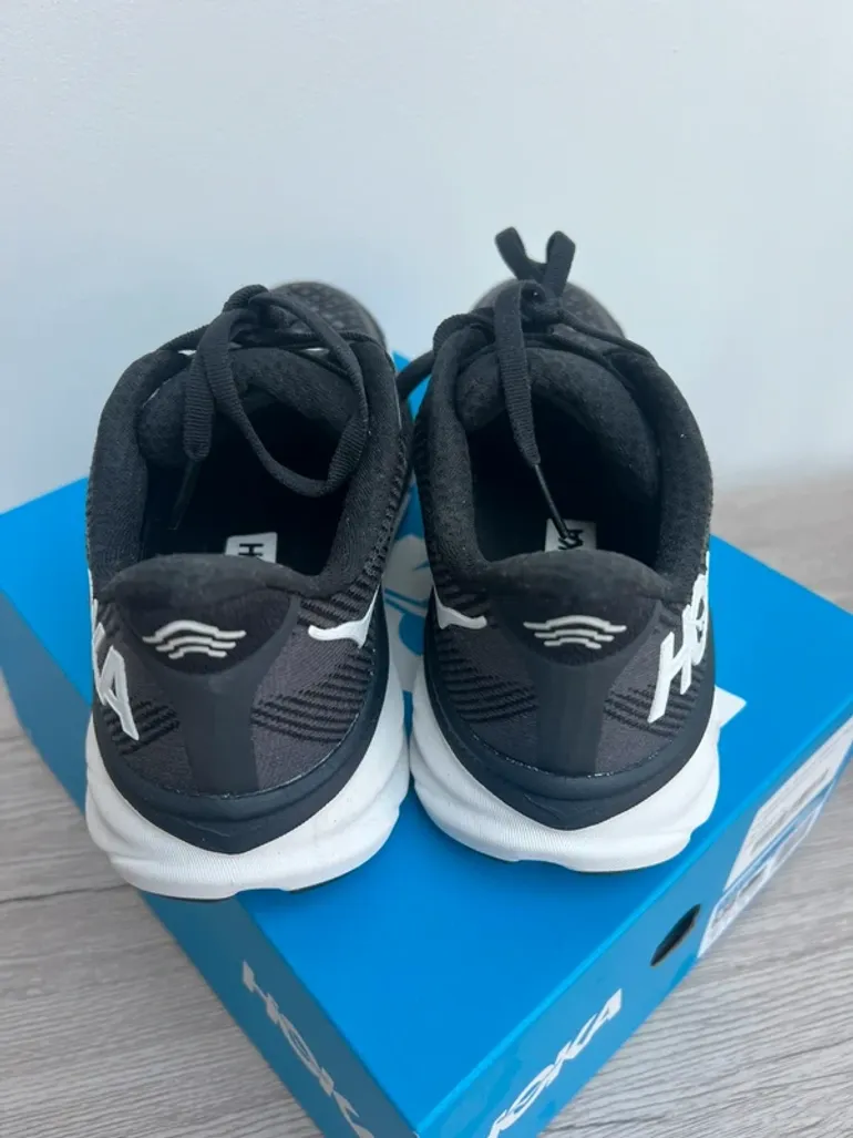Used Hoka Clifton 9 bike — image 2 of 6