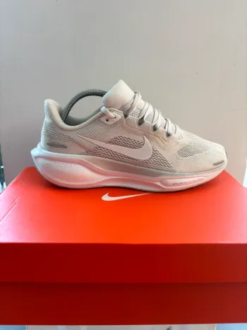 Używany Pegasus 41 Running Shoes