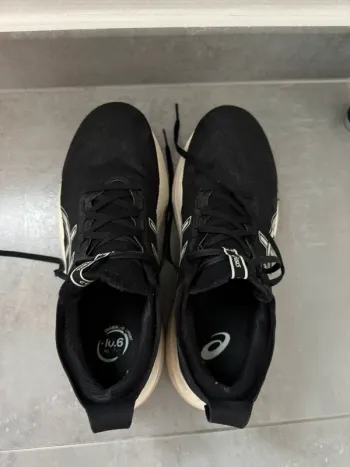 Used Asics Gel Nimbus 27 bike — image 3 of 5